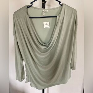🌼 Cato Activewear Shirt Waterfall Neckline sage/light green